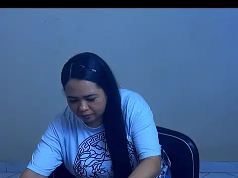 Snapshot of SARAHONEY26 chatting on March 16, 2026, 2:28 am SARAHONEY26 online show from March 16, 2026, 2:28 am