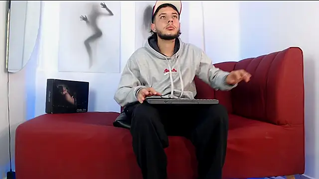 luxesmith online show from March 17, 2026, 11:52 pm