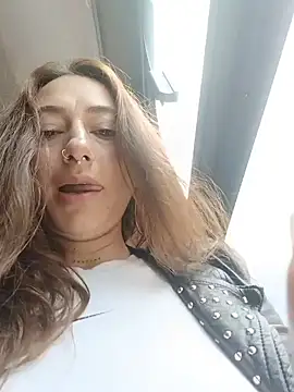 curvy samantta online show from March 2, 2026, 5:53 pm