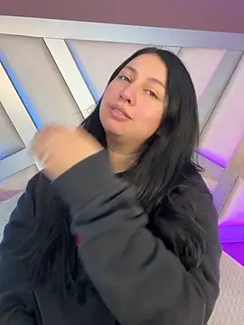 Ashleeyprincess01 online show from April 7, 2026, 12:27 pm