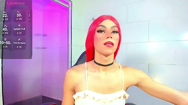 Gema Jones  online show from April 10, 2026, 7:40 pm