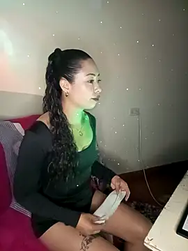 lina luxe  online show from February 25, 2026, 11:14 pm