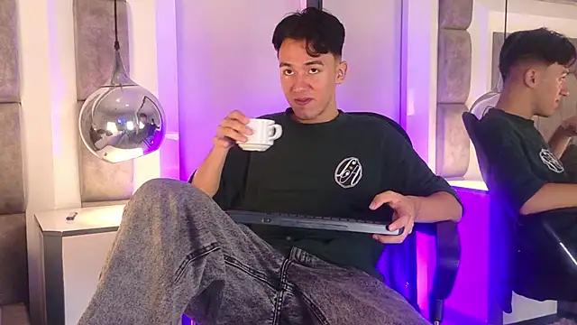 Austin Reedss online show from May 29, 2026, 12:36 pm