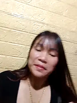 Snapshot of mami-rubi chatting on March 11, 2026, 12:22 pm mami-rubi online show from March 11, 2026, 12:22 pm