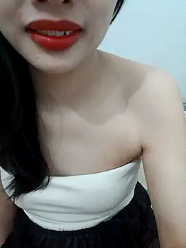 Snapshot of AmberBelle_007 chatting on April 2, 2026, 3:37 am AmberBelle 007 online show from April 2, 2026, 3:37 am