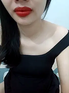 Snapshot of AmberBelle_007 chatting on April 12, 2026, 9:53 pm AmberBelle 007 online show from April 12, 2026, 9:53 pm