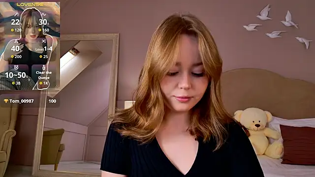 Snapshot of ElaraVance chatting on May 7, 2026, 5:02 am ElaraVance online show from May 7, 2026, 5:02 am