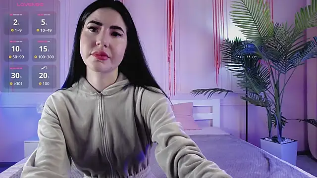 EmilyRamsey online show from April 7, 2026, 4:07 pm