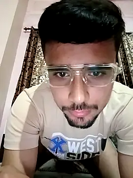 Snapshot of big_indiancock chatting on March 28, 2026, 5:45 pm big indiancock online show from March 28, 2026, 5:45 pm