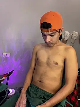 asian darlingcummersxXx online show from April 1, 2026, 11:57 pm