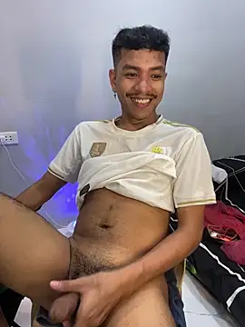 Snapshot of asian_darlingcummersxXx chatting on April 18, 2026, 7:56 am asian darlingcummersxXx online show from April 18, 2026, 7:56 am