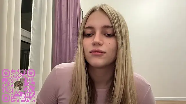 DebiCoppolino online show from February 24, 2026, 7:34 pm