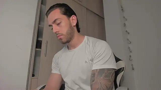 Axel  Blaze online show from March 28, 2026, 12:27 pm