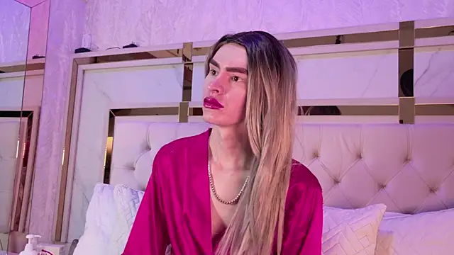 kamilla rossi online show from May 12, 2026, 7:11 pm