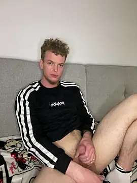 Dencchikk22 online show from May 15, 2026, 11:34 pm
