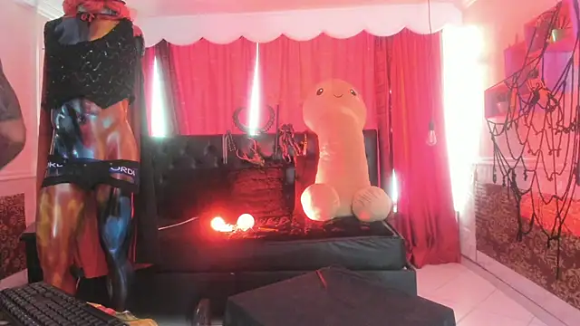 Snapshot of Lilith_madame_satan chatting on July 8, 2026, 1:04 pm Lilith madame satan online show from July 8, 2026, 1:04 pm