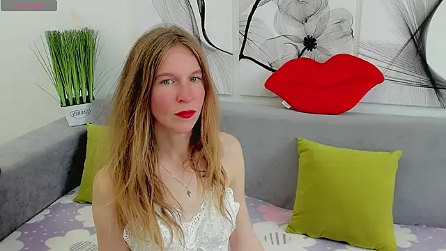 Mira XOo online show from May 21, 2026, 2:35 pm