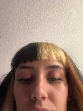 Sara 92 online show from March 24, 2026, 9:42 pm