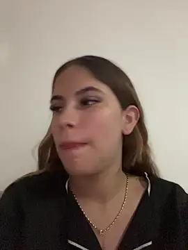 MiluRossee online show from April 3, 2026, 6:22 am