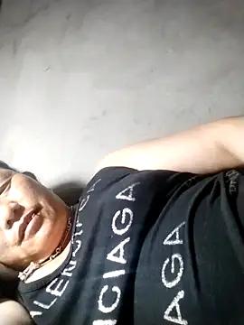 Snapshot of Lucie_Fuzk chatting on April 8, 2026, 1:22 pm Lucie Fuzk online show from April 8, 2026, 1:22 pm