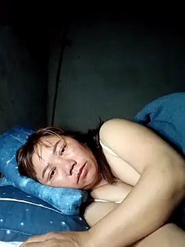 lyly sexx online show from March 29, 2026, 10:10 pm