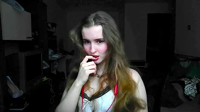 Adelinevibe online show from March 1, 2026, 7:10 am