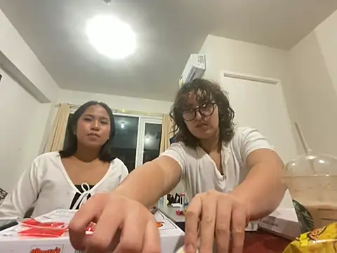 yassiestar online show from March 9, 2026, 5:50 pm