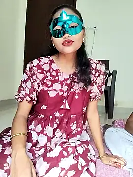 Snapshot of Sweet_Cpl_ chatting on March 1, 2026, 4:03 am Sweet Cpl online show from March 1, 2026, 4:03 am