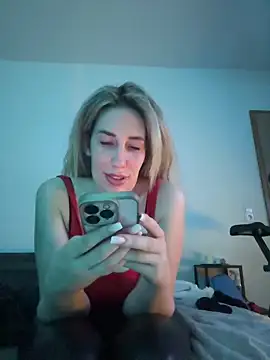 JuliaPrivat online show from February 27, 2026, 10:10 pm