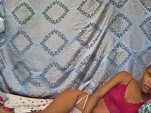 Snapshot of Sexyminnie chatting on February 28, 2026, 8:43 pm Sexyminnie online show from February 28, 2026, 8:43 pm