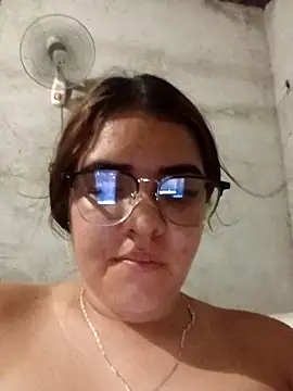 single kitten online show from March 19, 2026, 3:10 am