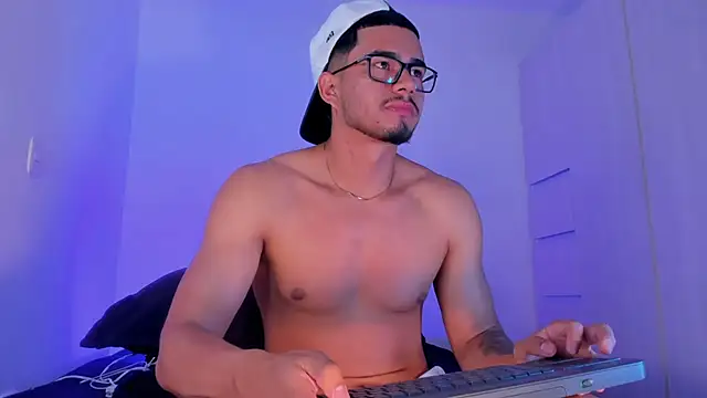 THADEO KING2 online show from April 11, 2026, 1:37 pm