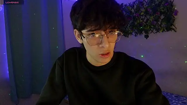 noah millerx online show from March 25, 2026, 3:45 am