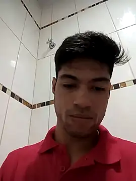 lucastorquato1709 online show from March 3, 2026, 12:17 am