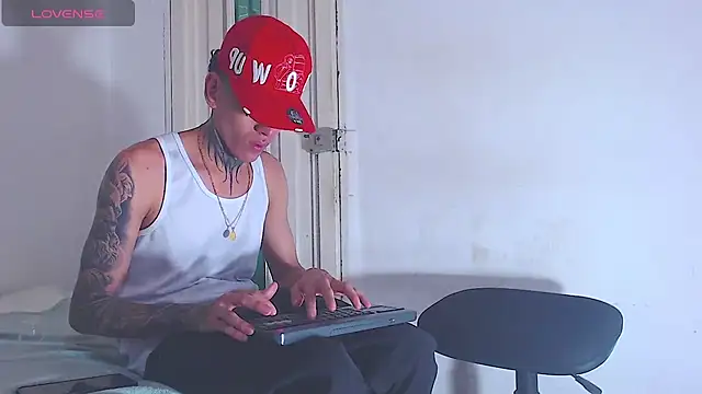Snapshot of gabriel_reyes21 chatting on August 1, 2026, 11:47 pm gabriel reyes21 online show from August 1, 2026, 11:47 pm