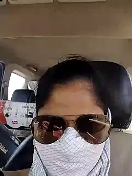 chandan19812 online show from April 15, 2026, 5:36 am