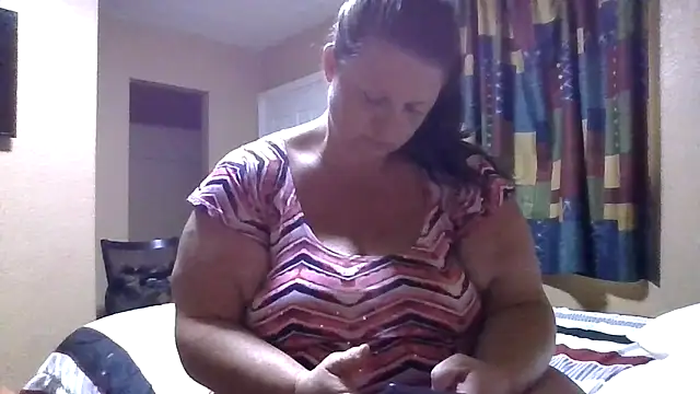 Snapshot of Juciy0420 chatting on June 1, 2026, 5:58 pm Juciy0420 online show from June 1, 2026, 5:58 pm