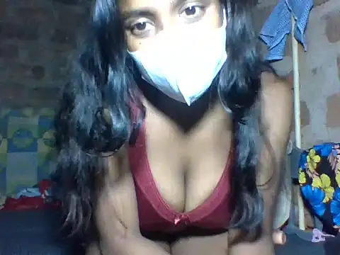 ishini4321 online show from May 11, 2026, 9:01 pm