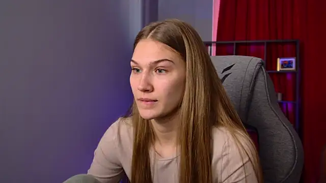 Sweet Emilya online show from March 23, 2026, 6:28 am