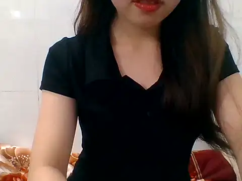 Snapshot of kiraa-007 chatting on June 9, 2026, 2:06 pm kiraa-007 online show from June 9, 2026, 2:06 pm