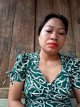 Mizu-hotshow online show from May 17, 2026, 11:23 pm