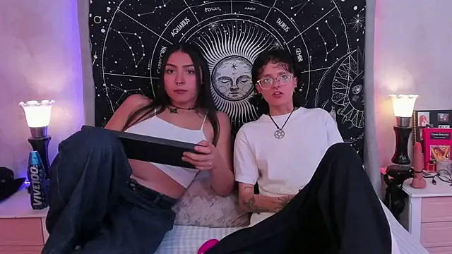 CaliferAndAurora online show from April 8, 2026, 4:01 am