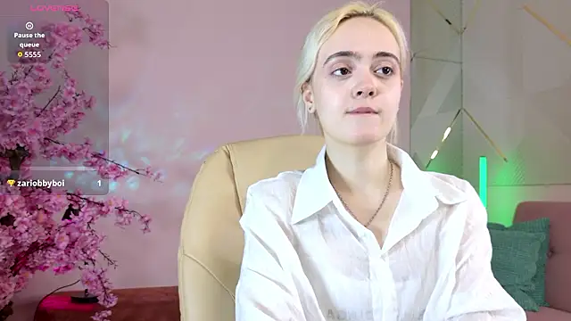 Bambi Bloom online show from March 27, 2026, 5:24 am