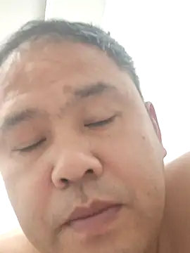 wanggang880903 online show from March 12, 2026, 6:03 pm