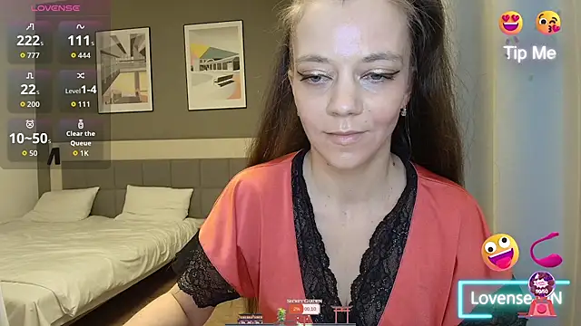 Yana-XX online show from June 7, 2026, 7:28 pm