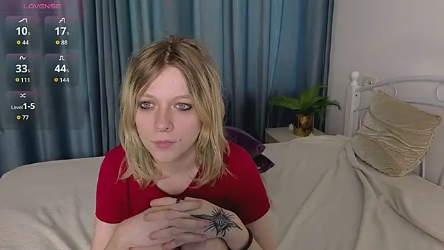 MollySally online show from April 27, 2026, 4:10 am