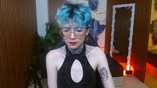 Lyra tay online show from May 10, 2026, 11:37 am