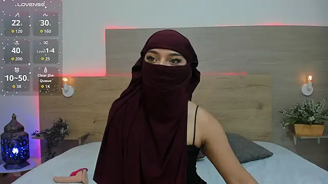  jennaa online show from March 23, 2026, 8:02 pm