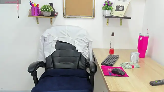 Stefy cg online show from April 1, 2026, 7:00 pm