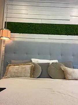 SweettLunaa online show from March 31, 2026, 10:04 am